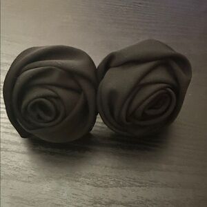 Elegant Black Rose Hair Clips